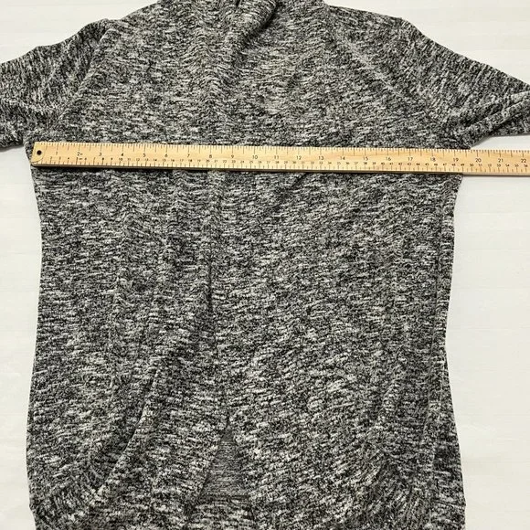 Blue Notes Sweater - Picture 5 of 9